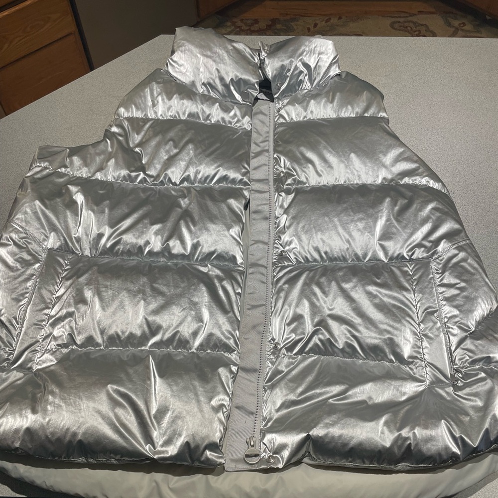 Athleta Puffer Vest, Silver, 3X